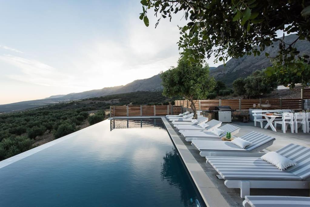 Villa Olvia 스파키아 외부 사진